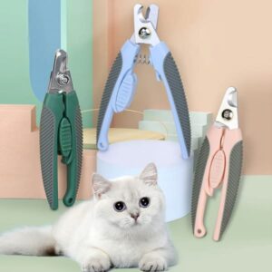 38264417-318c-4b5b-956f-9f60079c1f22-1-3.jpg Nip & Clip Pet Scissors